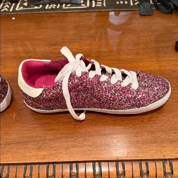 🌟🌟HOST PICK🌟🌟NWOT Gorgeous “Kate Spade sparkling Tennis Shoes - Picture 4 of 12